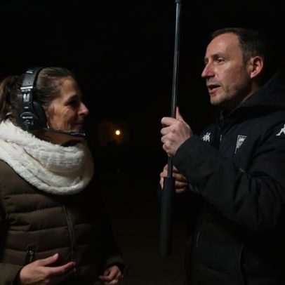 Ian Cathro, treinador do Estoril, salvou jornalista em incidente com guarda-chuva
