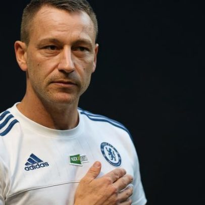 John Terry coloca relíquias de Cristiano Ronaldo em leilão