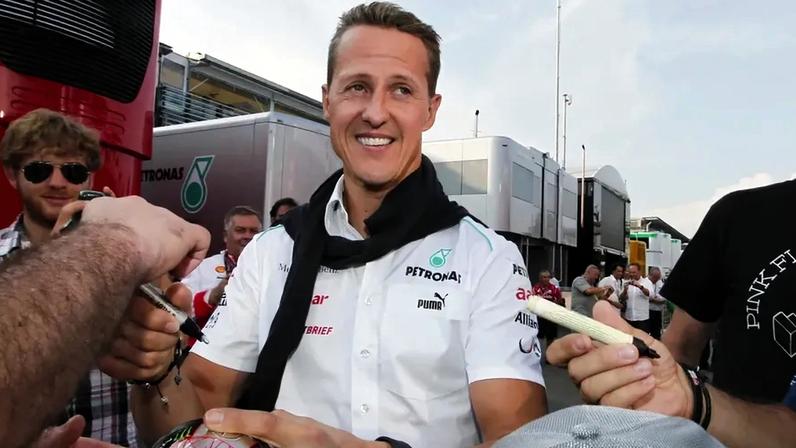 Michael Schumacher sofreu um grave acidente na neve, em 2013