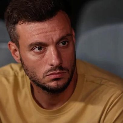 Martín Anselmi trava saída de Vitinho