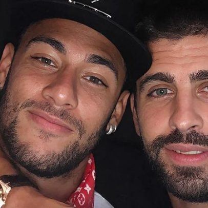 Explicação da foto icónica de Piqué e Neymar no momento do se queda