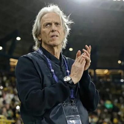 Jorge Jesus elogia exibição do Al Nassr e desmente necessidade de alerta