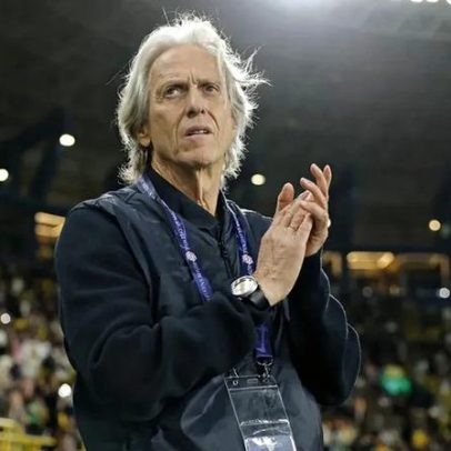 Jorge Jesus elogia exibição do Al Nassr e rejeita ideia de alerta
