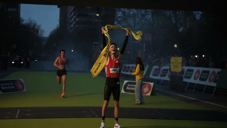 José Carlos Pinto bate recorde nos 5 km da Cursa dels Nassos, em Barcelona