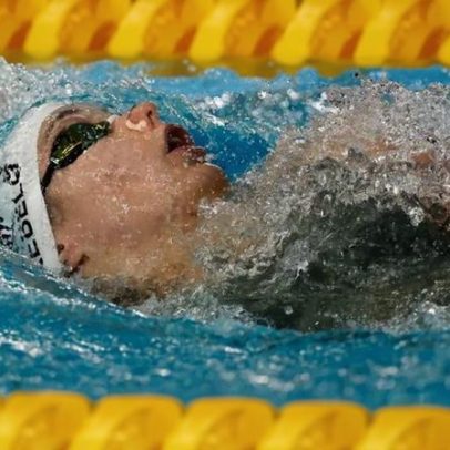 Camila Rebelo e Mariana Cunha vão às meias-finais nos Europeus de piscina curta