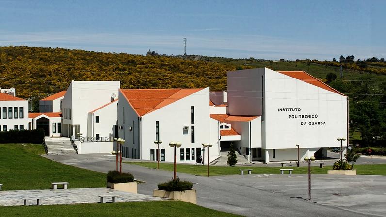 Guarda do Politécnico com doutoramento em Ciências Biomédicas