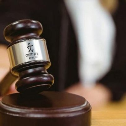 Homem recebe pena máxima pelo assassinato de mulher brasileira