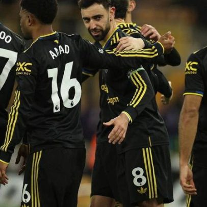 Bruno Fernandes marca dupla, United vence e Amorim celebra subida ao 6.º lugar