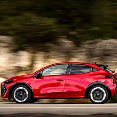 Renault Clio VI mantém o estatuto no mercado