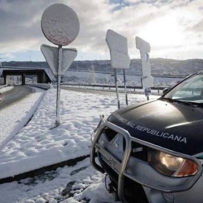 Serra da Estrela: várias estradas encerradas pela queda de neve