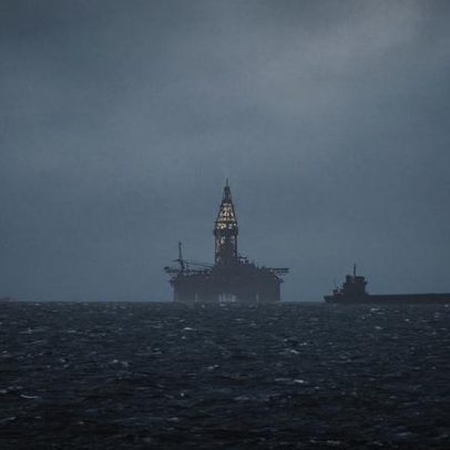 EUA vigiam 18 petroleiros na costa venezuelana