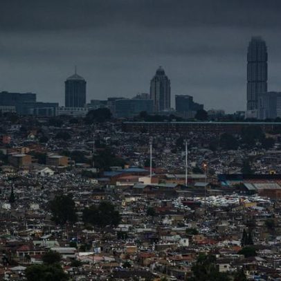 Onze mortos num ataque a albergue de trabalhadores na África do Sul