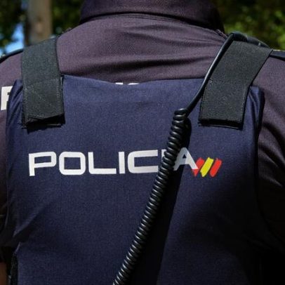 Adolescente detido em Espanha por fraude; alegou ter usado dados da avó
