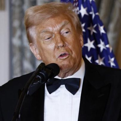 Trump acusa a imprensa de traição por questionar a sua saúde
