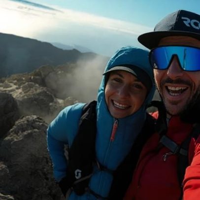 Alpinista morre no cume dos Alpes com -20°C; namorado deixou-a