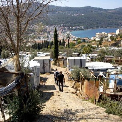 Um morto por hélice de barco enquanto tentava chegar à ilha grega de Samos
