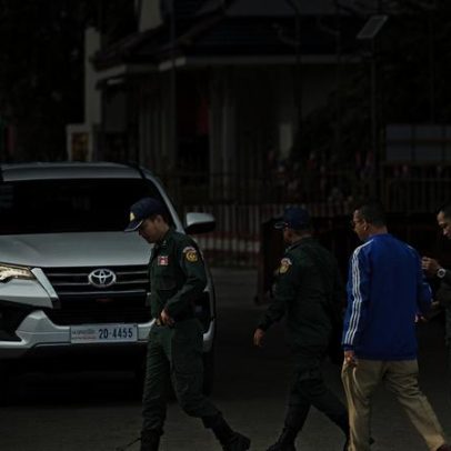 Camboja acusa Tailândia de bombardear Poipet, cidade fronteiriça