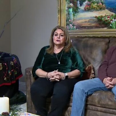 Família mantém a mesma árvore de Natal há 40 anos