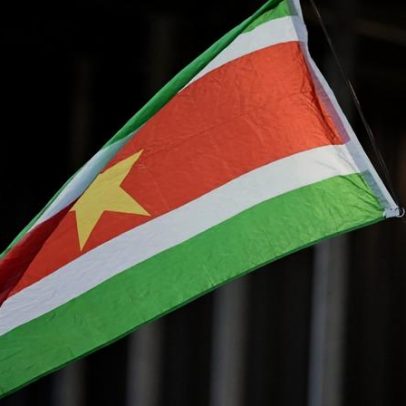 Autor de massacre no Suriname comete suicídio na prisão