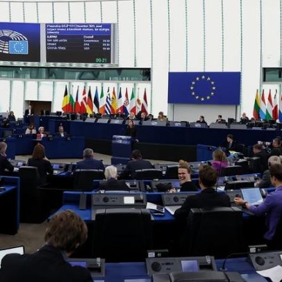 Parlamento Europeu apoia financiamento do aborto legal