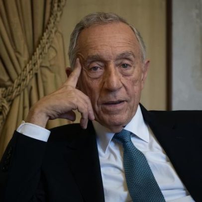 Marcelo Rebelo de Sousa entra nas urgências do Hospital de São João