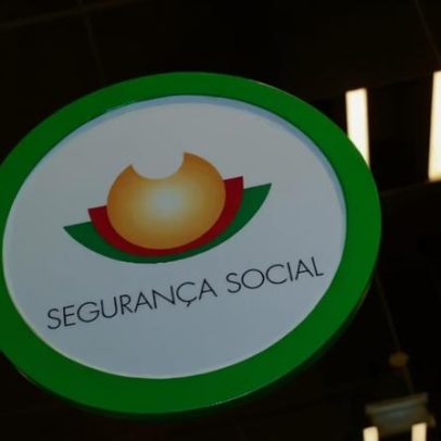 Prémios para trabalhadores da Segurança Social por cobrança acima do previsto