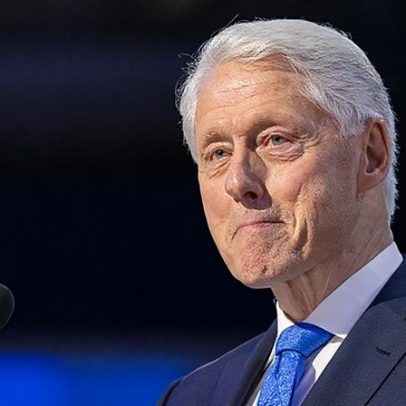 Clinton afasta-se de ficheiros Epstein e acusa Trump de desviar atenções