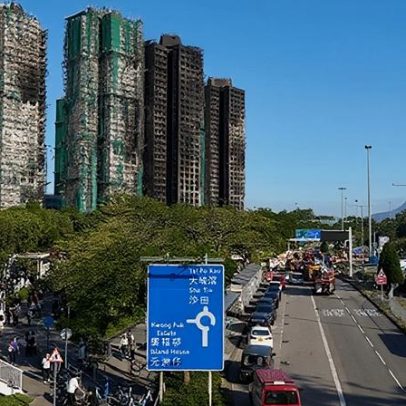 Incêndio em Hong Kong deixa 161 mortos