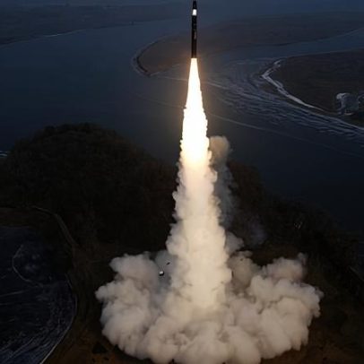 Kim Jong Uni pretende aumentar a produção de mísseis em 2026