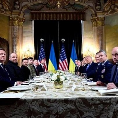 Kiev e Moscovo concordam em negociar através de grupo de trabalho