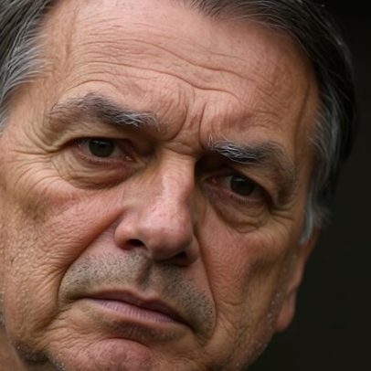 Bolsonaro recebe nova cirurgia para travar crise de soluços
