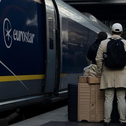 Eurostar volta a operar com toda a sua frota no Canal da Mancha