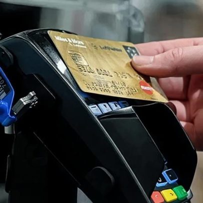 Governo francês propõe proibir redes sociais a menores até 15 anos