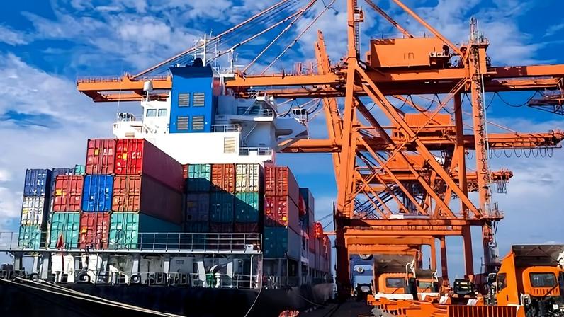 Carnaval com neve na Serra da Estrela