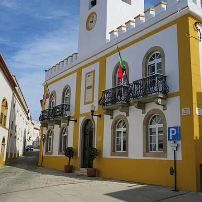 Bairro Mágico dos Brinquedos leva solidariedade de Natal à Praceta do Hospital