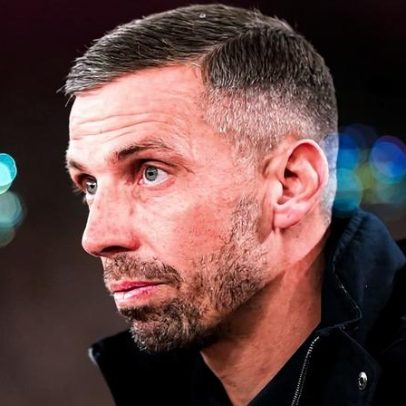 Estrasburgo oficializa substituto de Rosenior