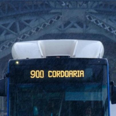 Linha 900 da STCP liga o centro do Porto às praias de Gaia