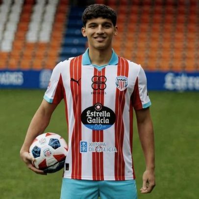 Gabriel troca FIFA pelo campo: estreia pelo Lugo