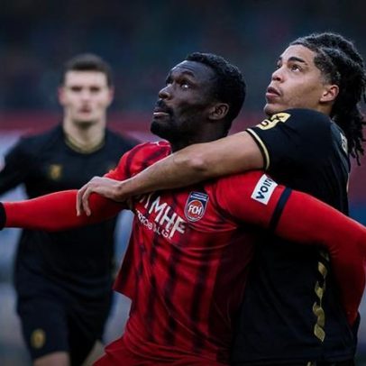 Golo do ano na Alemanha: finalização acrobática impressionante