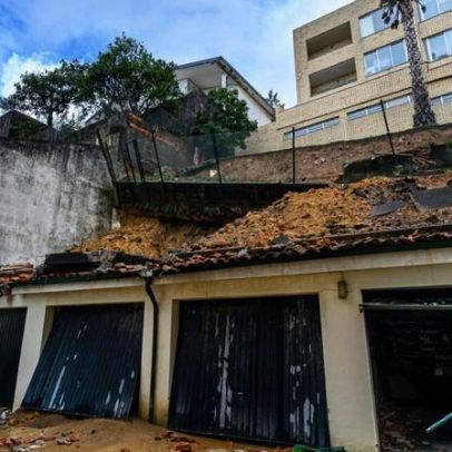 Mau tempo causa desabamento de muro e danos em garagens em Gaia