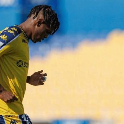 Estoril: Fabrício sonha com o Mundial e pode deixar o clube