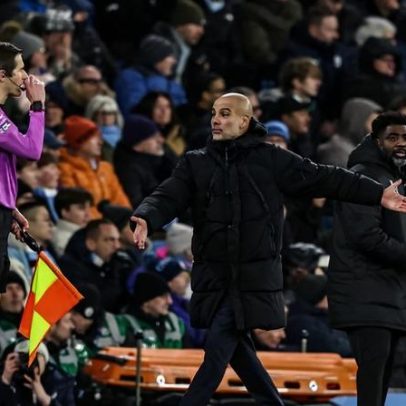 Guardiola critica a linha de frente: marcar golos é parte do trabalho
