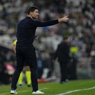 Xabi Alonso deixa o Real Madrid após vitória sobre o Barcelona