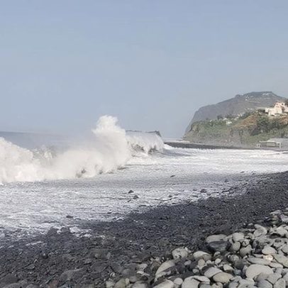 Capitania do Porto do Funchal prorroga aviso de agitação marítima forte