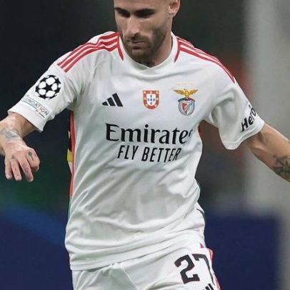 Benfica tem excesso de jogadores no plantel
