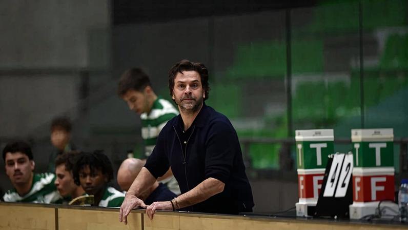 Edo Bosch, treinador da equipa do Sporting de hóquei em patins) foto Miguel Nunes)