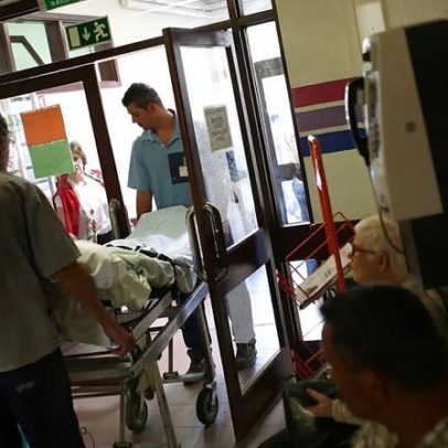 Acesso à saúde permanece acima dos níveis pré-pandemia, atingindo os pobres