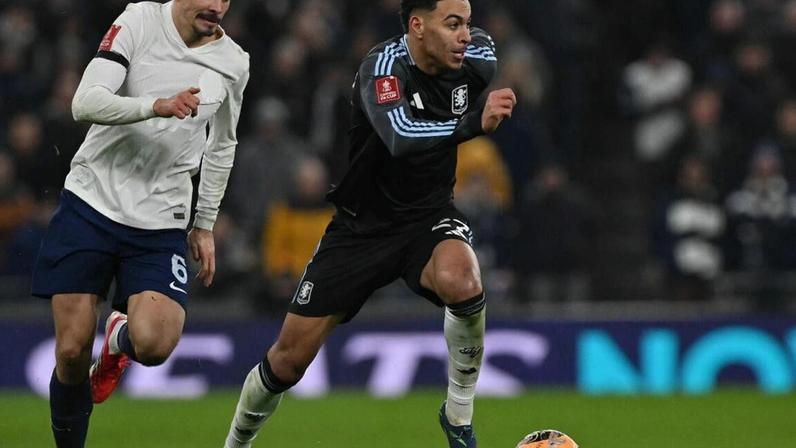Aston Villa vence Tottenham; Fulham de Marco Silva segue em frente
