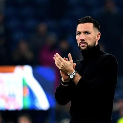Farioli revela titular no FC Porto e recebe boa notícia