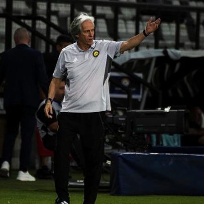 Jorge Jesus elogia ex-FC Porto e comenta dificuldade de jogos a cada três dias